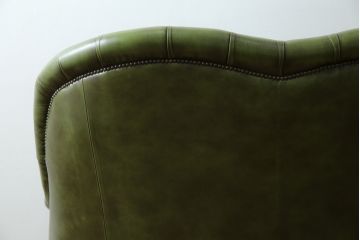 中古　スペイン製　バロッサバレンティ(VARO,S.A. VALENTI)　本革のシックな色合いが魅力!落ち着きのある大人の空間を演出する2人掛けソファ(2Pソファ、二人掛け、レザー)(定価約110万円)(R-068937)