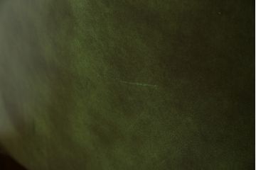 中古　スペイン製　バロッサバレンティ(VARO,S.A. VALENTI)　本革のシックな色合いが魅力!落ち着きのある大人の空間を演出する2人掛けソファ(2Pソファ、二人掛け、レザー)(定価約110万円)(R-068937)