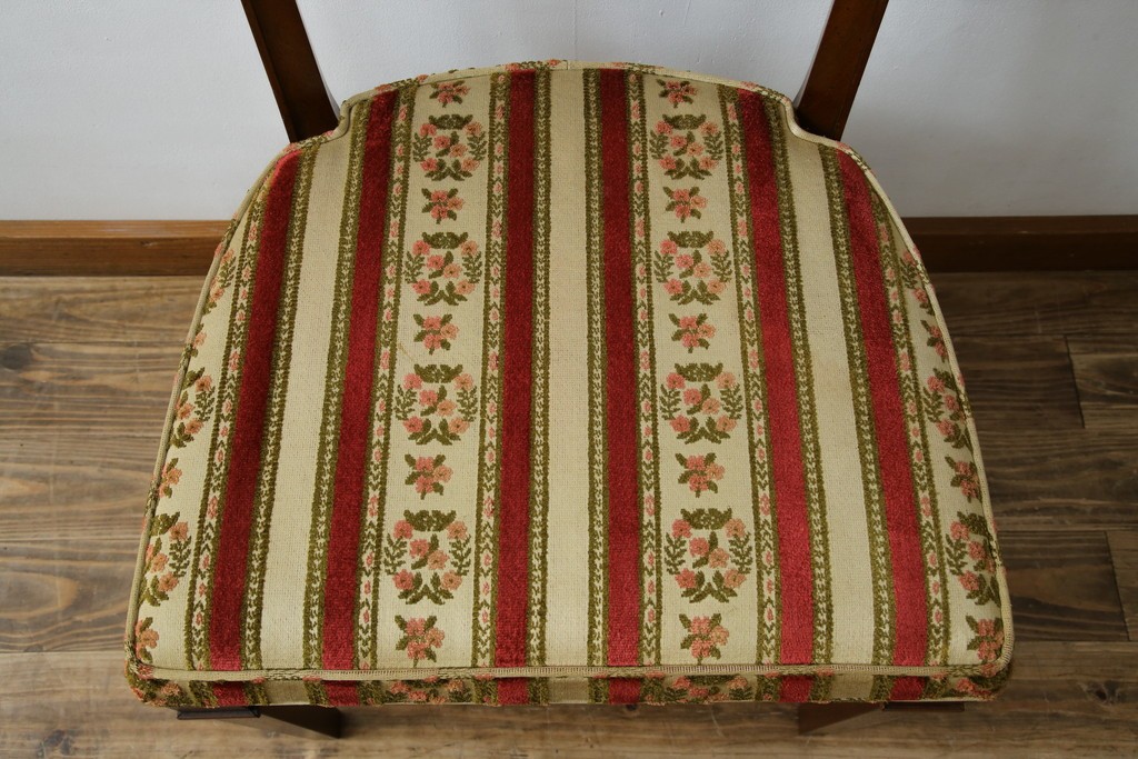 中古　DREXEL HERITAGE(ドレクセルヘリテイジ)　ストライプ柄のファブリックが目を引くアームレスチェア(ダイニングチェア、椅子、イス)(R-068939)