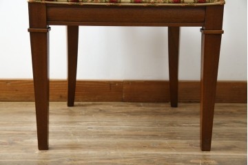 中古　DREXEL HERITAGE(ドレクセルヘリテイジ)　ストライプ柄のファブリックが目を引くアームレスチェア(ダイニングチェア、椅子、イス)(R-068939)