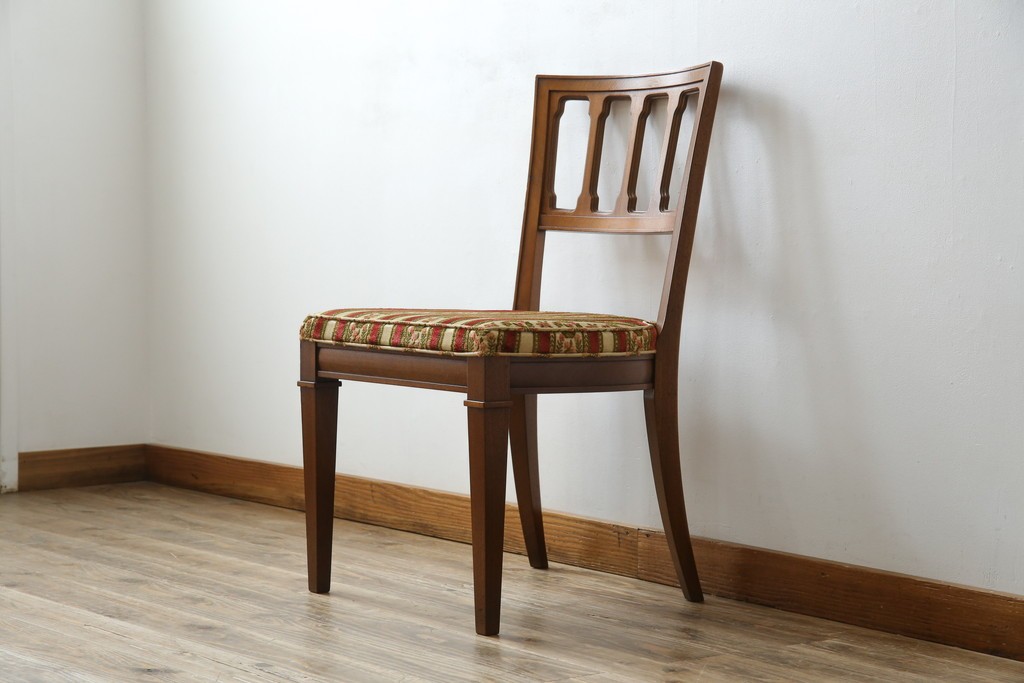 中古　DREXEL HERITAGE(ドレクセルヘリテイジ)　ストライプ柄のファブリックが目を引くアームレスチェア(ダイニングチェア、椅子、イス)(R-068939)