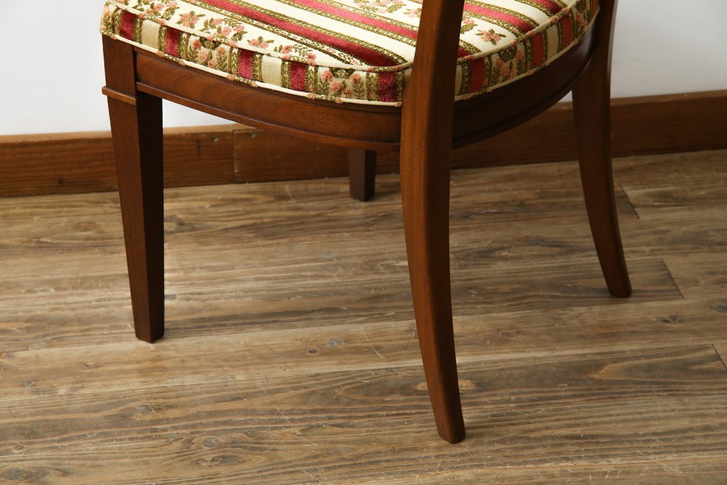 中古　DREXEL HERITAGE(ドレクセルヘリテイジ)　ストライプ柄のファブリックが目を引くアームレスチェア(ダイニングチェア、椅子、イス)(R-068939)