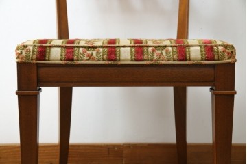 中古　DREXEL HERITAGE(ドレクセルヘリテイジ)　ストライプ柄のファブリックが目を引くアームレスチェア(ダイニングチェア、椅子、イス)(R-068939)