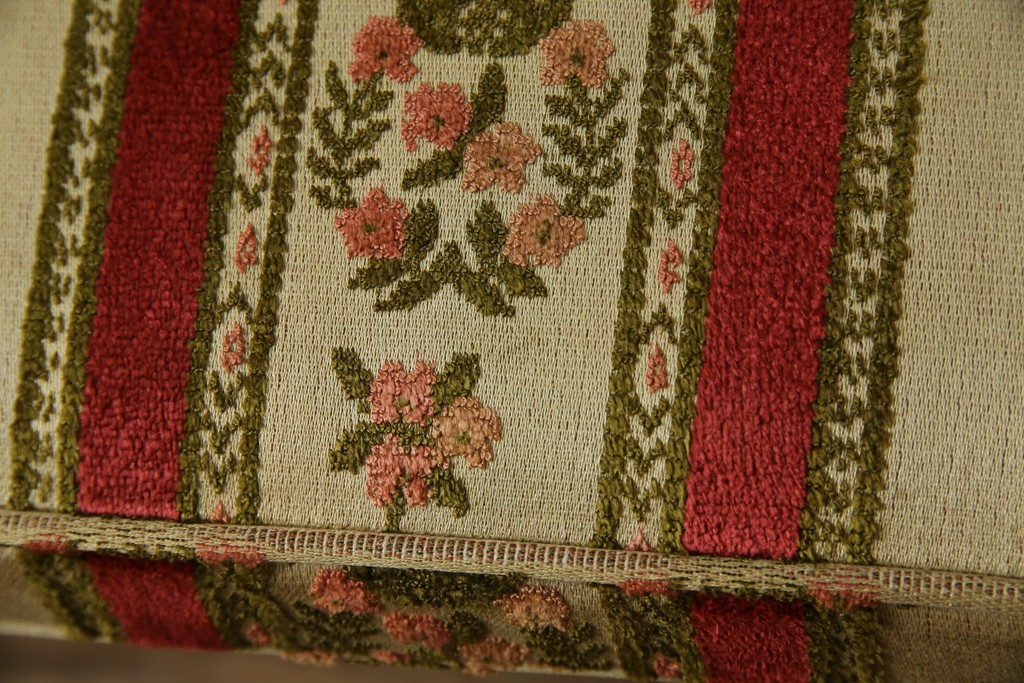 中古　DREXEL HERITAGE(ドレクセルヘリテイジ)　ストライプ柄のファブリックが目を引くアームレスチェア(ダイニングチェア、椅子、イス)(R-068939)