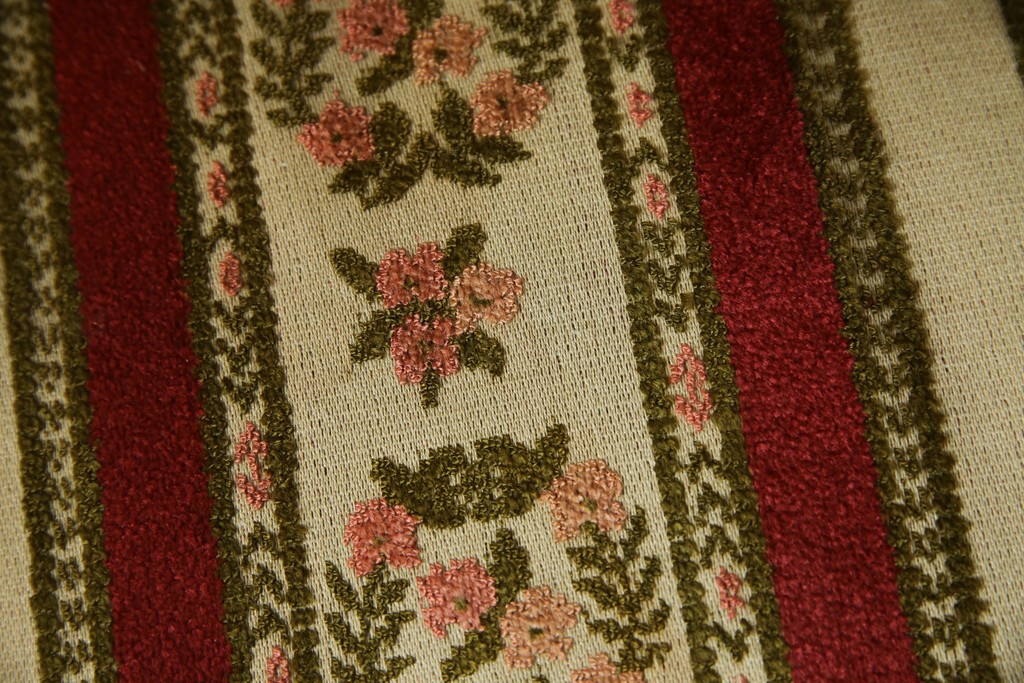 中古　DREXEL HERITAGE(ドレクセルヘリテイジ)　ストライプ柄のファブリックが目を引くアームレスチェア(ダイニングチェア、椅子、イス)(R-068939)