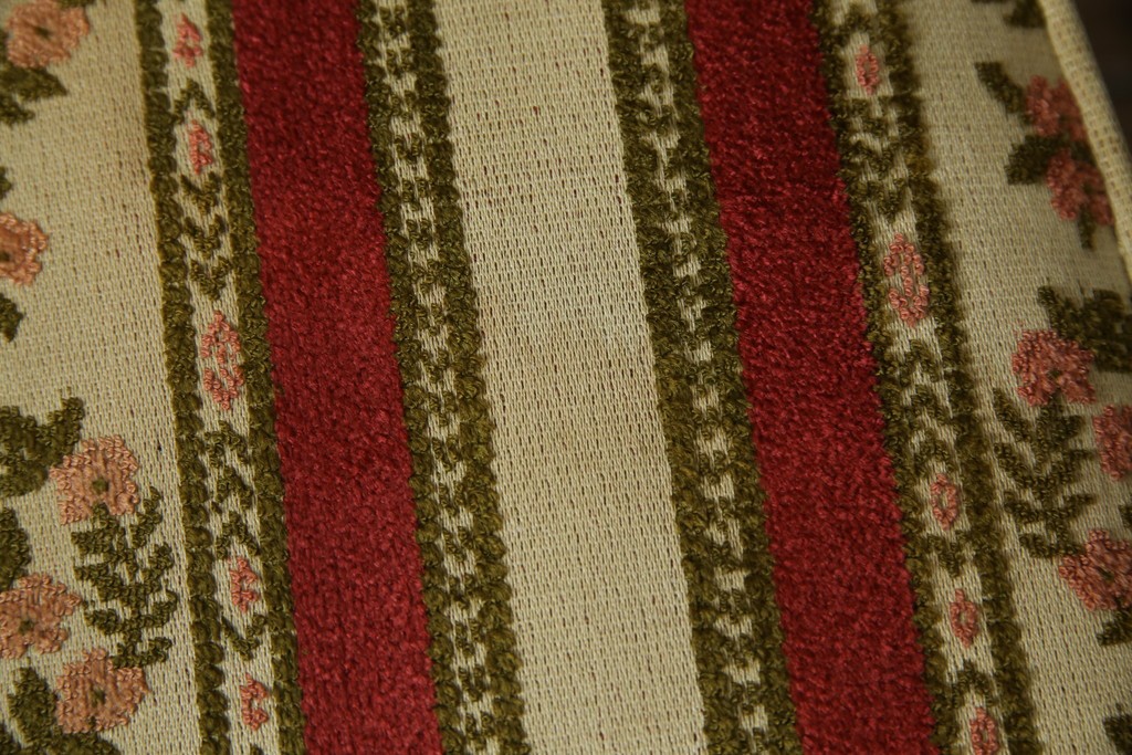 中古　DREXEL HERITAGE(ドレクセルヘリテイジ)　ストライプ柄のファブリックが目を引くアームレスチェア(ダイニングチェア、椅子、イス)(R-068939)