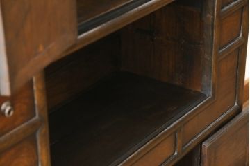 アジアンビンテージ　アンティーク調　魚の形をした南京錠が魅力的な李朝箪笥(李朝タンス、李朝家具、バンダチ、収納棚、戸棚、店舗什器、ヴィンテージ)(R-068940)