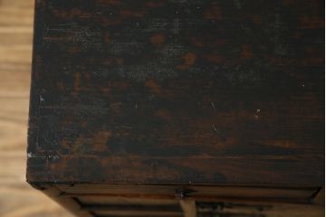 アジアンビンテージ　アンティーク調　深みのある色合いが存在感抜群の李朝箪笥サイドボード(サイドキャビネット、リビングボード、ローボード、李朝タンス、李朝家具、バンダチ、収納棚、戸棚、店舗什器、ヴィンテージ)(R-068945)