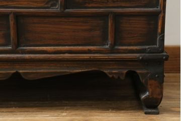 アジアンビンテージ　アンティーク調　深みのある色合いが存在感抜群の李朝箪笥サイドボード(サイドキャビネット、リビングボード、ローボード、李朝タンス、李朝家具、バンダチ、収納棚、戸棚、店舗什器、ヴィンテージ)(R-068946)