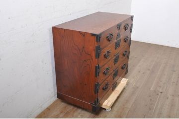 中古　岩谷堂箪笥　はっきりとした杢目と存在感のある金具が美しい衣装箪笥(引き出し、収納たんす、整理箪笥、和タンス、サイドチェスト、サイドボード)(R-068957)