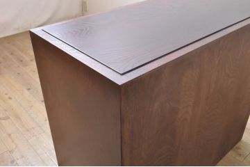 中古　岩谷堂箪笥　重厚かつ上品な佇まいの衣装箪笥(ローチェスト、ローボード、サイドボード、リビングボード、引き出し、和タンス、収納たんす)(R-068958)