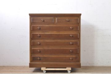 中古　美品　伊勢丹デパート取り扱い品　ナラ(楢)材　内部キリ(桐)材　品のある佇まいが美しい民芸風チェスト(引き出し、洋服タンス、収納箪笥)(定価約40万円)(R-068959)