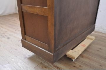 中古　美品　伊勢丹デパート取り扱い品　ナラ(楢)材　内部キリ(桐)材　品のある佇まいが美しい民芸風チェスト(引き出し、洋服タンス、収納箪笥)(定価約40万円)(R-068959)