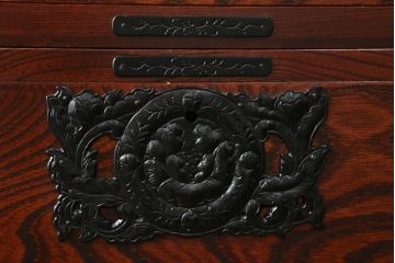 中古　岩谷堂箪笥　台輪付き　並べてローチェストとしても使える、2way重ね箪笥(引き出し、和箪笥、収納タンス、衣装たんす)(R-068961)