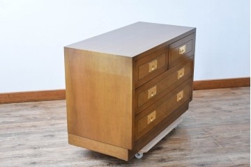 中古　カリモク　domani(ドマーニ)　Morganton(モーガントン)　希少なライトコニャック色　ゴールドの引手が高級感を演出するドロワーチェスト　(R-068964)