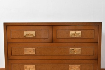 中古　カリモク　domani(ドマーニ)　Morganton(モーガントン)　希少なライトコニャック色　ゴールドの引手が高級感を演出するドロワーチェスト　(R-068964)