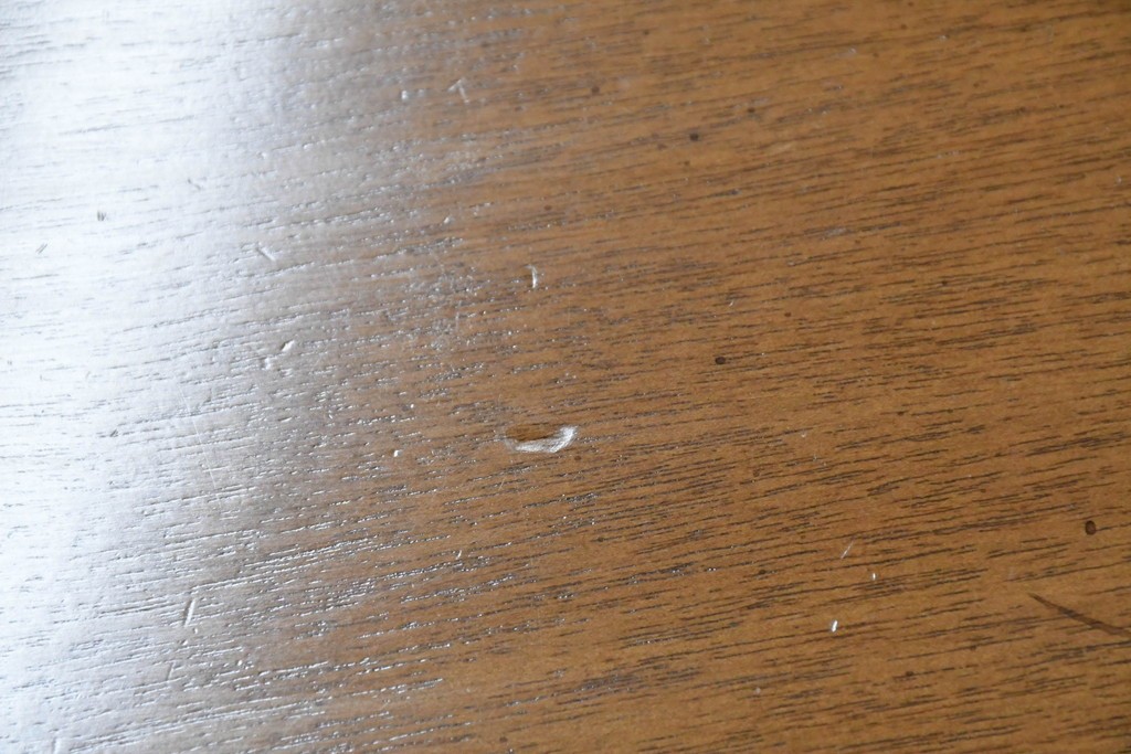 中古　カリモク　domani(ドマーニ)　Morganton(モーガントン)　希少なライトコニャック色　ゴールドの引手が高級感を演出するドロワーチェスト　(R-068964)