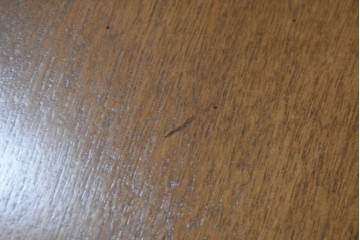 中古　カリモク　domani(ドマーニ)　Morganton(モーガントン)　希少なライトコニャック色　ゴールドの引手が高級感を演出するドロワーチェスト　(R-068964)