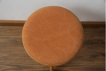 中古　美品　広松木工　どこにでも置けるシンプルなデザインが魅力のルメスツール(丸椅子、回転チェア、イス、椅子、サイドテーブル)(R-068973)