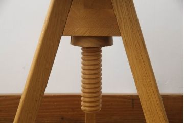 中古　美品　広松木工　どこにでも置けるシンプルなデザインが魅力のルメスツール(丸椅子、回転チェア、イス、椅子、サイドテーブル)(R-068973)