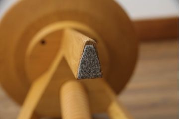 中古　美品　広松木工　どこにでも置けるシンプルなデザインが魅力のルメスツール(丸椅子、回転チェア、イス、椅子、サイドテーブル)(R-068973)