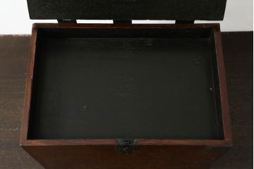 和製アンティーク　美品　欅(ケヤキ)材と栗材　経年によって増した味わいが魅力的な漆塗りの硯箱(掛硯、掛け硯、小引き出し、筆箱、小物収納、印箱)(R-068978)
