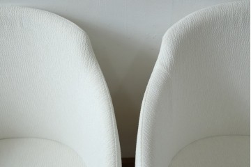 中古　短期展示品　極美品　相合家具製作所(SOGOKAGU)　マーガレット(MARGUERITE)　シンプルなデザインが魅力的なアームチェア2脚セット　(R-068988)