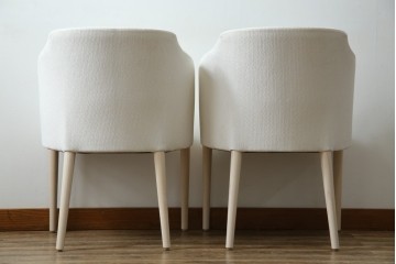 中古　短期展示品　極美品　相合家具製作所(SOGOKAGU)　マーガレット(MARGUERITE)　シンプルなデザインが魅力的なアームチェア2脚セット　(R-068988)