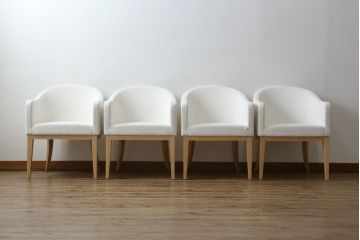 中古　短期展示品　美品　相合家具製作所(SOGOKAGU)　パルマ(PALMA)　シンプルなデザインが魅力的なアームチェア4脚セット(一人掛けソファ、1人掛けソファ、ラウンジチェア、パーソナルチェア)(R-068989)