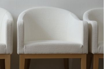 中古　短期展示品　美品　相合家具製作所(SOGOKAGU)　パルマ(PALMA)　シンプルなデザインが魅力的なアームチェア4脚セット(一人掛けソファ、1人掛けソファ、ラウンジチェア、パーソナルチェア)(R-068989)