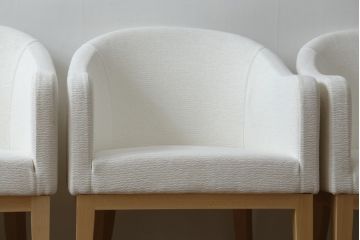 中古　短期展示品　美品　相合家具製作所(SOGOKAGU)　パルマ(PALMA)　シンプルなデザインが魅力的なアームチェア4脚セット(一人掛けソファ、1人掛けソファ、ラウンジチェア、パーソナルチェア)(R-068990)