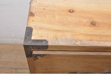 和製アンティーク　前面欅(ケヤキ)材　経年を感じさせる木味が魅力の二本松箪笥ローチェスト(ローボード、時代箪笥、和タンス、衣装たんす、整理タンス、収納タンス、引き出し、テレビ台、テレビボード)(R-068996)