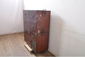 和製アンティーク　漆塗り　味わい深い佇まいが魅力の二本松箪笥(重ね箪笥、時代箪笥、和タンス、衣装たんす、整理タンス、収納タンス、引き出し)(R-068997)