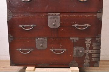 和製アンティーク　漆塗り　味わい深い佇まいが魅力の二本松箪笥(重ね箪笥、時代箪笥、和タンス、衣装たんす、整理タンス、収納タンス、引き出し)(R-068997)