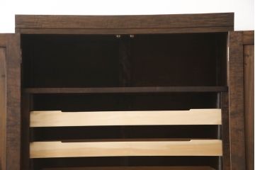 中古　美品　伝統工芸　軽井沢彫り　大胆な牡丹の彫刻が美しい衣装盆付き和タンス(衣装箪笥、引き出し、チェスト、着物箪笥、収納たんす)(R-069004)