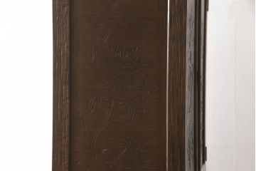 中古　美品　伝統工芸　軽井沢彫り　大胆な牡丹の彫刻が美しい衣装盆付き和タンス(衣装箪笥、引き出し、チェスト、着物箪笥、収納たんす)(R-069004)