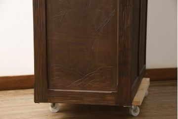 中古　美品　伝統工芸　軽井沢彫り　大胆な牡丹の彫刻が美しい衣装盆付き和タンス(衣装箪笥、引き出し、チェスト、着物箪笥、収納たんす)(R-069004)