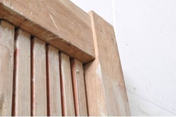 アンティーク建具　総欅(ケヤキ)材　新潟産　框組の腰板が魅力の格子蔵戸1枚(引き戸、玄関戸)(R-069021)