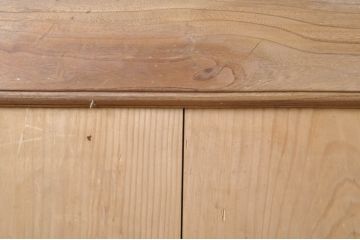 アンティーク建具　総欅(ケヤキ)材　枠欅(ケヤキ)材、板ヒノキ材　落ち着いた和の雰囲気を醸し出す蔵戸1枚(引き戸、玄関戸)(R-069023)