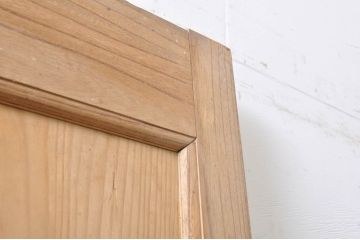 アンティーク建具　総欅(ケヤキ)材　枠欅(ケヤキ)材、板ヒノキ材　落ち着いた和の雰囲気を醸し出す蔵戸1枚(引き戸、玄関戸)(R-069023)