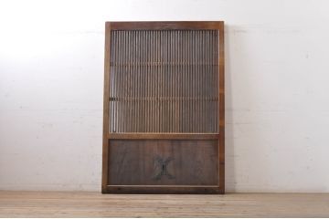 アンティーク建具　栗材　檜(ヒノキ)材　和の空間を高めるシンプルな格子蔵戸1枚(格子戸、玄関戸、引き戸)(R-069025)