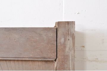 アンティーク建具　欅(ケヤキ)材　龍の金具がアクセントの和の趣溢れる蔵戸1枚(引き戸、玄関戸)(R-069028)