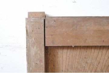 アンティーク建具　欅(ケヤキ)材　龍の金具がアクセントの和の趣溢れる蔵戸1枚(引き戸、玄関戸)(R-069028)