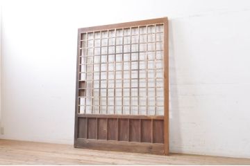 アンティーク建具　和の雰囲気を高める升目(マス目)格子蔵戸1枚(きつね格子、狐格子、引き戸、格子戸、障子戸)(R-069031)