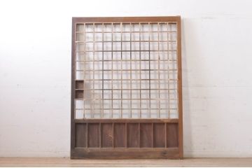 アンティーク建具　和の雰囲気を高める升目(マス目)格子蔵戸1枚(きつね格子、狐格子、引き戸、格子戸、障子戸)(R-069031)