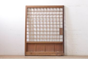 アンティーク建具　和の雰囲気を高める升目(マス目)格子蔵戸1枚(きつね格子、狐格子、引き戸、格子戸、障子戸)(R-069031)