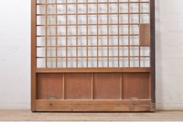 アンティーク建具　和の雰囲気を高める升目(マス目)格子蔵戸1枚(きつね格子、狐格子、引き戸、格子戸、障子戸)(R-069031)