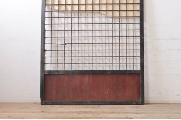 アンティーク建具　和モダンなお部屋作りにおすすめな大きな幅広障子戸1枚(きつね格子、狐格子、引き戸、格子戸、升目、マス目)(R-069032)