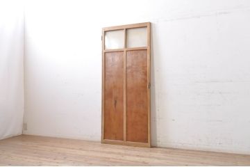 アンティーク建具　腰板楓(カエデ)材一枚板　どこか懐かしい雰囲気漂うドア1枚(木製扉)(R-069035)