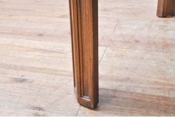中古　DREXEL HERITAGE(ドレクセルヘリテイジ)　気品ある佇まいが高級感を醸し出すサイドテーブル(ナイトテーブル、ローテーブル、エンドテーブル、コンソールテーブル、電話台、飾り台、花台)(R-069038)
